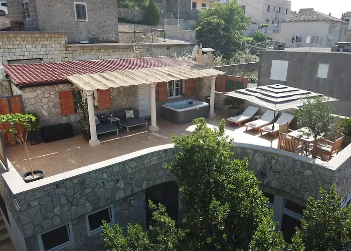 Apartamento With A Parking Space Hvar - 15460